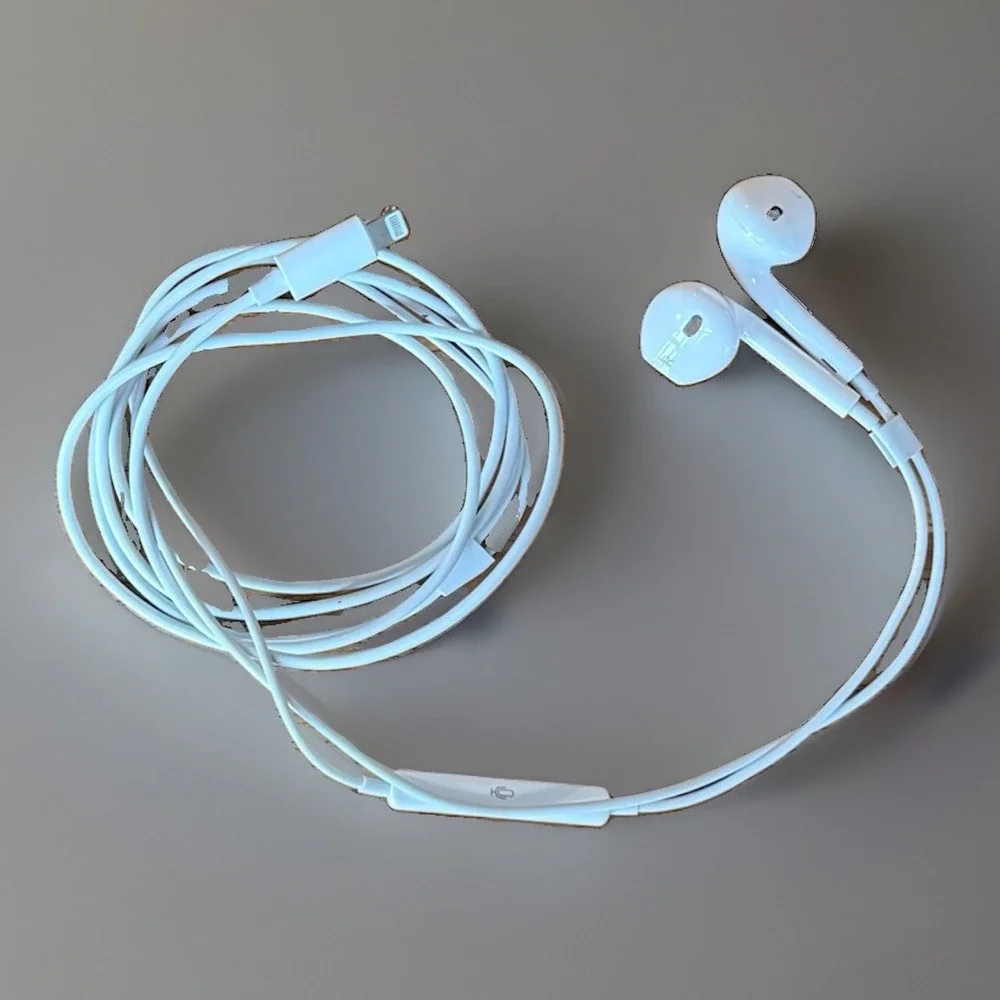 OEM Apple iPhone Wired Earpods Earphones Earbuds Lightning Authentic Original